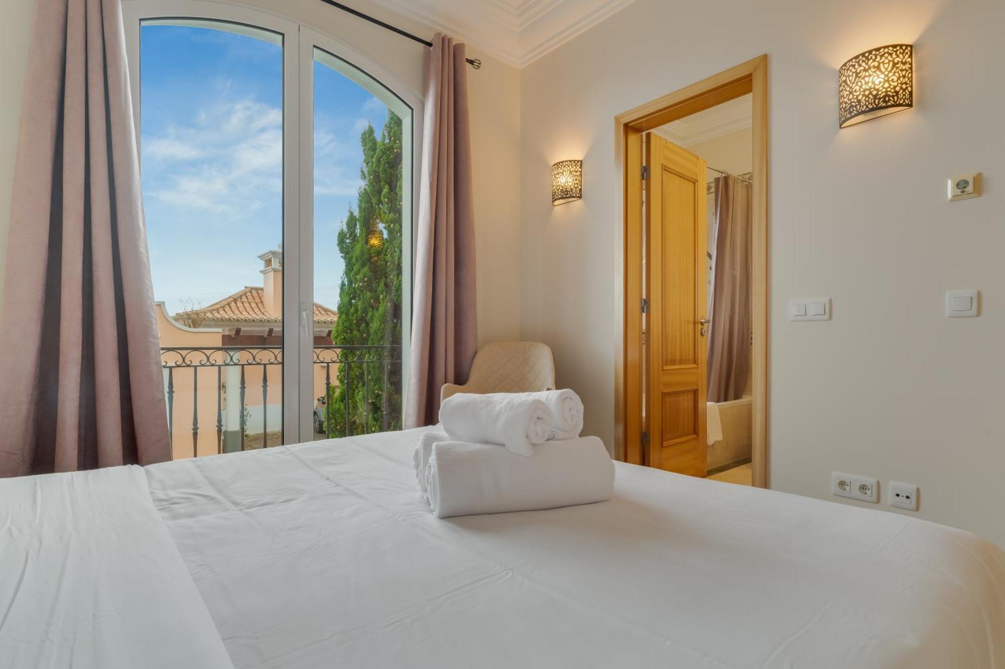 Eve Palheiro Village By Madeira Villa *